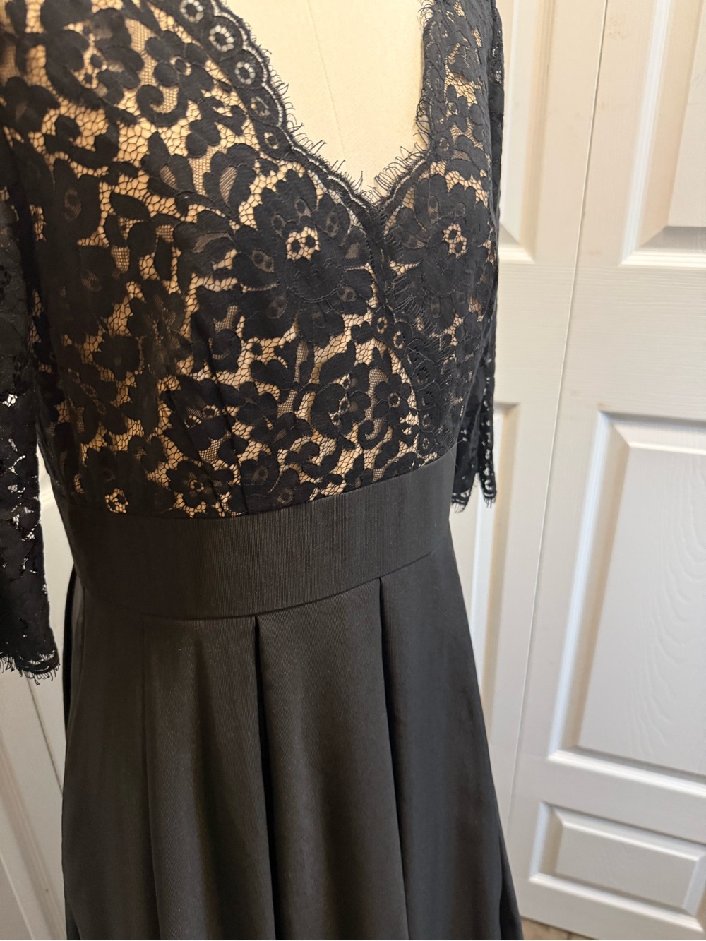 Eliza J Black Lace Bodice Long Sleeve Maxi Dress - Picture 3 of 11